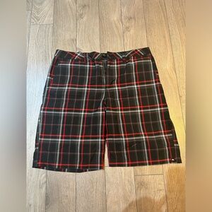 Quiksilver size 36 shorts